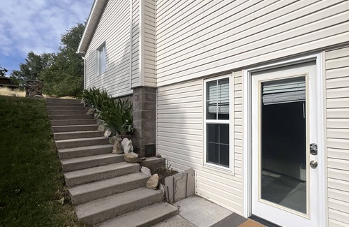 Mapleton Wohnung | Charming 2 Bedroom Apartment in Mapleton