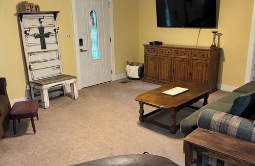 Water Valley Haus | Charming 2-bedroom house with WiFi, HVAC in awesome Water Valley