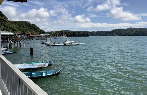 Golfito Wohnung | Charming 2 BR apt on the Water Front