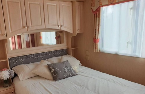 Hamworthy Kabine | Charming 3-Bed Holiday Home in Poole, Rockley Park