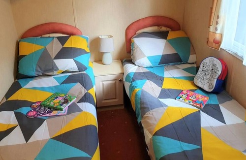 Hamworthy Kabine | Charming 3-Bed Holiday Home in Poole, Rockley Park