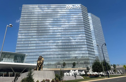 Fort Washington Haus | Charming 3-bedroom house with AC, WiFi just by MGM casino,close to Washington DC