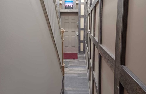 Glassport Wohnung | Charming 3-bedroom apartment with AC, WiFi in Glassport, PA