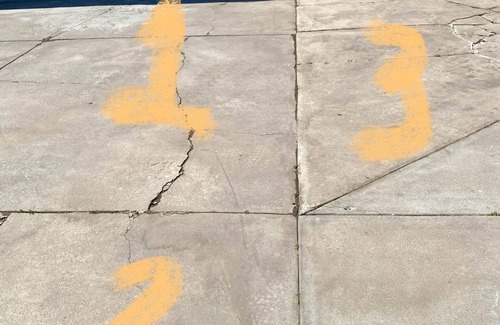 Syracuse Haus | Charming 3-bedroom apartment with WiFi, AC in Syracuse