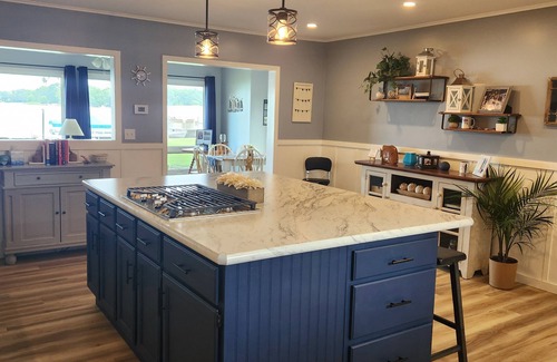 Bronson Hütte | Charming 3-bedroom cottage on a pleasant all-sports lake in Branch County.