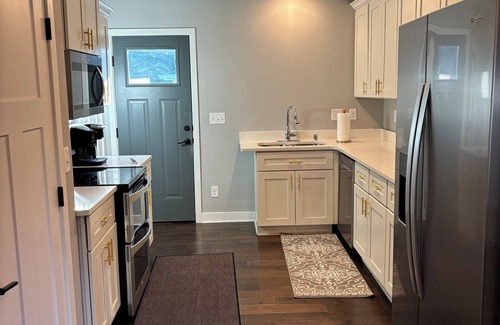 Crystal Haus | Charming 3-bedroom furnished house with AC, WiFi in tranquil Crystal Minnesota