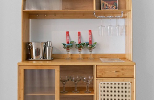 Indian Trails Haus | Charming 3-bedroom house - Stylish & Health-Conscious