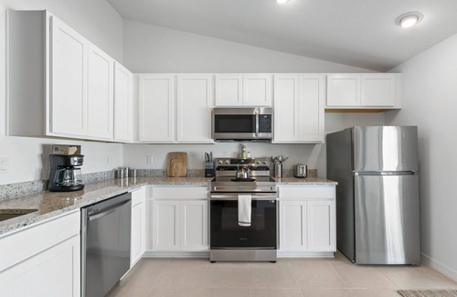 Indian Trails Haus | Charming 3-bedroom house - Stylish & Health-Conscious