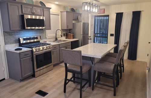 Tuscaloosa Haus | Charming 3-bedroom house with WiFi, AC in enjoyable Tuscaloosa