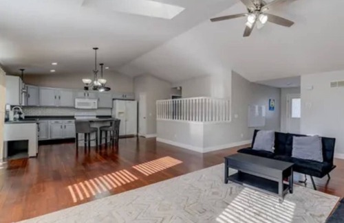 Wentzville Haus | Charming 3-bedroom house with AC and WiFi in lovely Wentzville