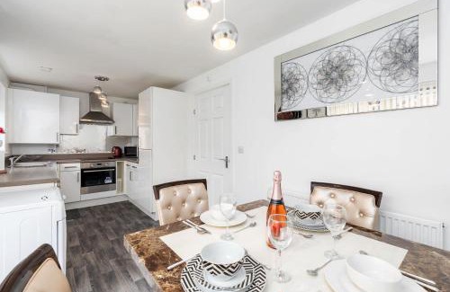 Doncaster Haus | Charming 3 Bedroom Home with Garden near Doncaster