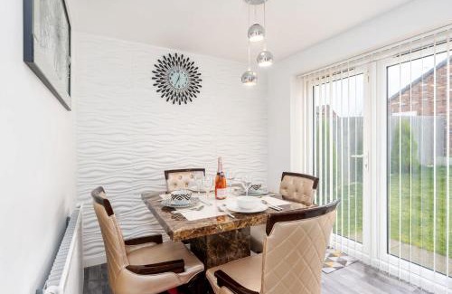 Doncaster Haus | Charming 3 Bedroom Home with Garden near Doncaster