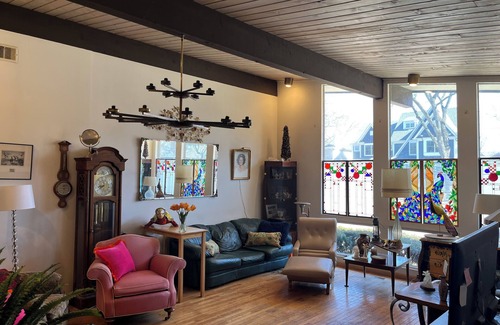 Hinsdale Haus | Charming 3-bedroom house in Pleasant Hinsdale with WiFi