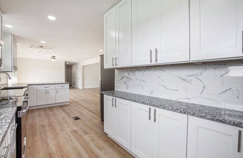 Calhoun Haus | Charming 3-bedroom house with AC and WiFi in Resaca