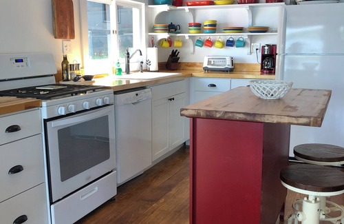 Otis Haus | Charming 3-bedroom house with WiFi, AC near Acadia National Park!