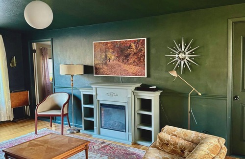 Suncrest Haus | Charming 3-bedroom mid-century home in Orem