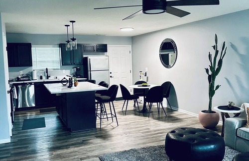 Heath Haus | Charming 3-bedroom ranch style house with AC and WiFi in Heath