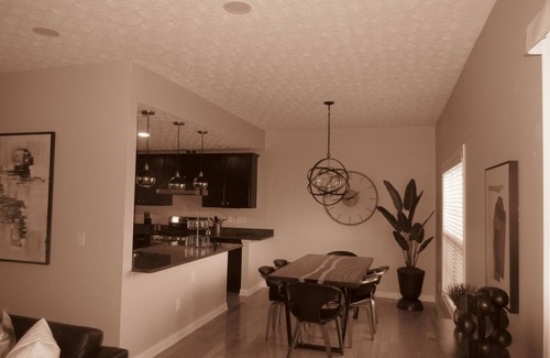 Tuttle West Haus | Charming 3-bedroom townhome with finished basement luxurious neighborhood Dublin