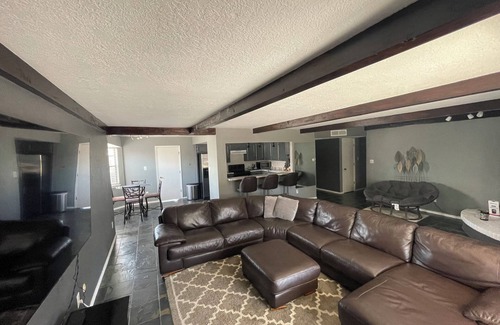 Paradise Hills Civic Haus | Charming 3-bedroom house with refrigerated AC in golf course community