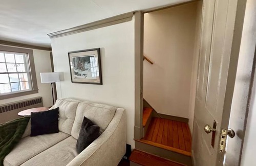 Hot Springs Hütte | Charming 3-bedroom cottage with WiFi and AC in Hot Springs