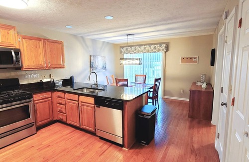 Martinsburg Haus | Charming 3-bedroom house in a tranquil neighborhood with a fenced yard.