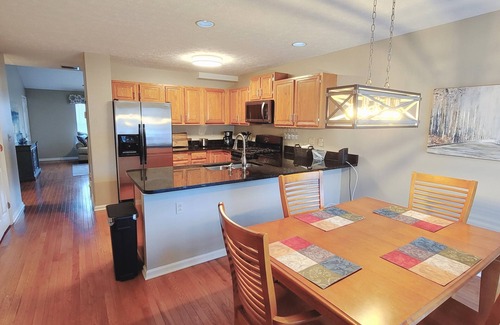 Martinsburg Haus | Charming 3-bedroom house in a tranquil neighborhood with a fenced yard.