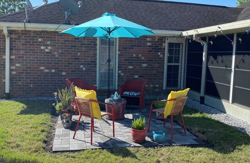 Little Woods Haus | Charming 3-bedroom house with WiFi, AC in delightful New Orleans, pool, safe