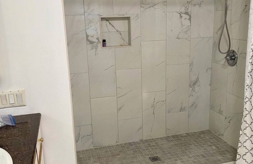 Piney Point Haus | Charming 3 bedroom house in lovely Piney Point with WiFi, AC