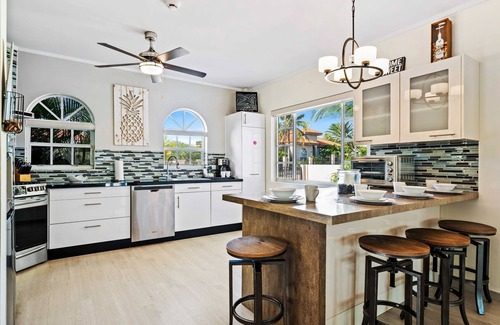 Boroncana Haus | Charming 3BR Oasis with Private Pool