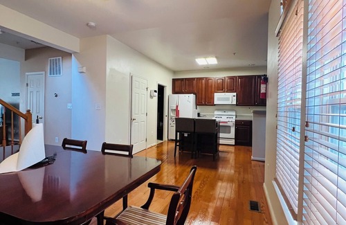 Odenton Haus | Charming 4-bedroom townhome with WiFi and AC in lovely Odenton.