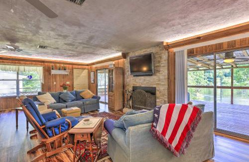 Bell Haus | Charming Abode with Dock on the Suwannee River