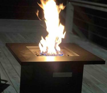 Counce Haus | Charming and Comfy Cabin in the Heart of Pickwick!