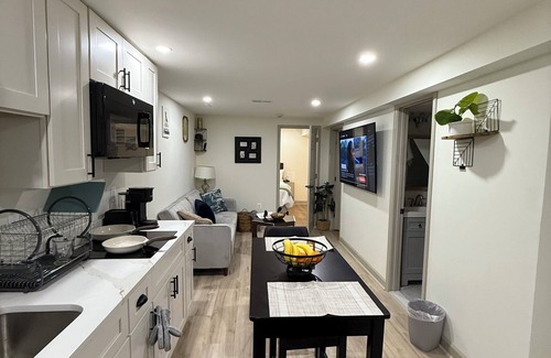 Takoma Haus | Charming and Convenient Retreat in the vibrant Upper Northwest of DC