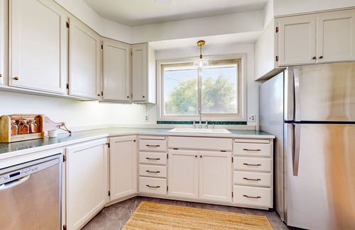 Burley Haus | Charming and serene home with al fresco dining, wood fireplace, & mtn views