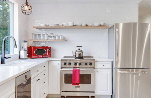 Wainscott Haus | Charming and Spacious Wainscott Home close to Town and Beaches, Great for...