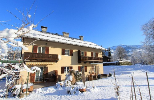 Kitzbuehel Wohnung | Charmante Ferienwohnung in Kitzbühel mit Balkon