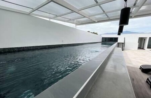 Cinco Esquinas Wohnung | Charming Apt w/ Pool+Gym+Co-work