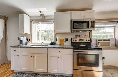 Lisbon Wohnung | Charming Apt w/Shared Outdoor Space in Lisbon!