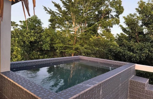 Dangriga Wohnung | Charming apt with rooftop palapa bar & splash pool