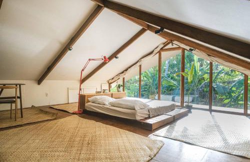 Catangnan Haus | charming attic room in general luna