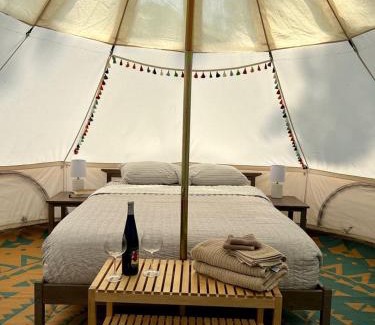 Smithfield Sonstige | Charming Bell Tent Stay at Working Farm in Smithfield, Pennsylvania for Glamping at its Best