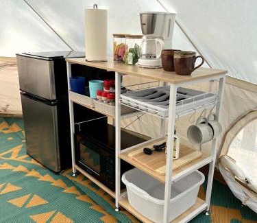 Smithfield Sonstige | Charming Bell Tent Stay at Working Farm in Smithfield, Pennsylvania for Glamping at its Best