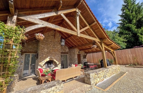 Siorac-en-Perigord Haus | Charming Bungalow with stunning views of the Dordogne River in the Perigord Noir
