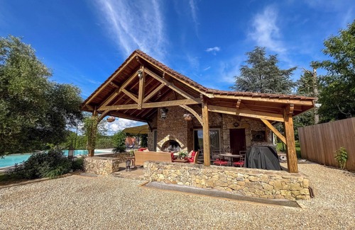 Siorac-en-Perigord Haus | Charming Bungalow with stunning views of the Dordogne River in the Perigord Noir