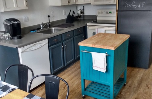 Sanford Haus | Charming bungalow in Sanford's historical district