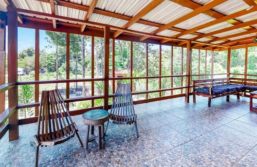 Hopkins Kabine | Charmante Cabana mit Balkon, Hängematten und gemeinsamem Grillplatz - zu Fuß zu den Strandclubs