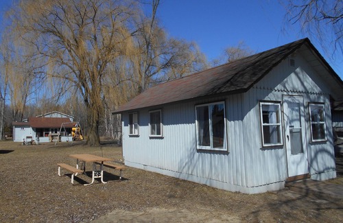 West Branch Kabine | Lkfrt Kabine schläft 4 voll ausgestattete Küche, 300 'Sandstrand, kostenlose Kajaks, Tretboote