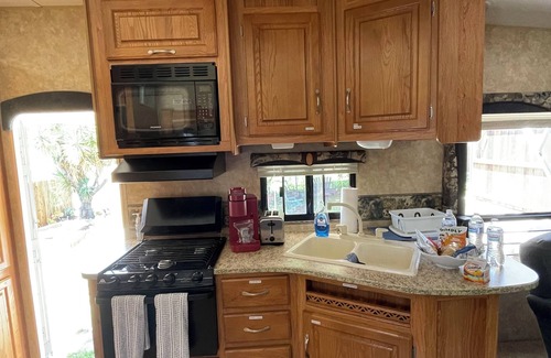 Rolando Park Haus | La Mesa Cozy Camper