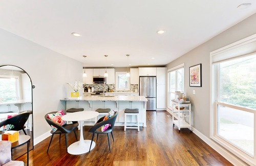 Loring Heights Haus | Charming centrally located home full of color with full kitchen, W/D, & AC