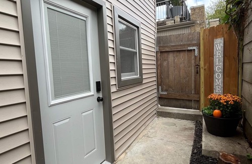 Wicker Park Wohnung | Charming Coach House in Chicago's Hot Wicker Park